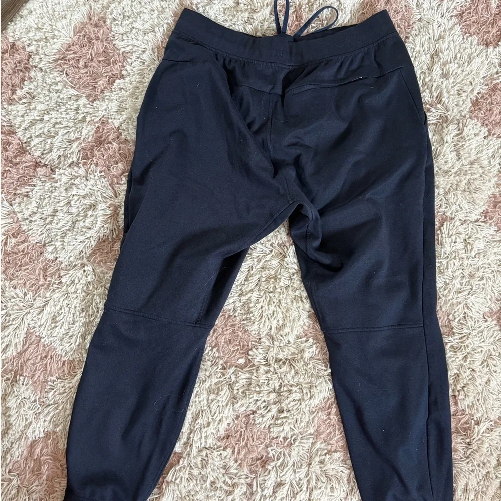 lululemon athletica Men's Navy Slim Jogger Pants 🍋